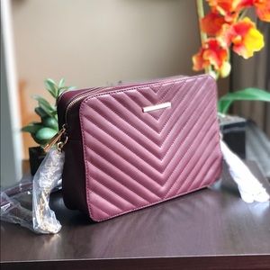 Aldo crossbody red and gold